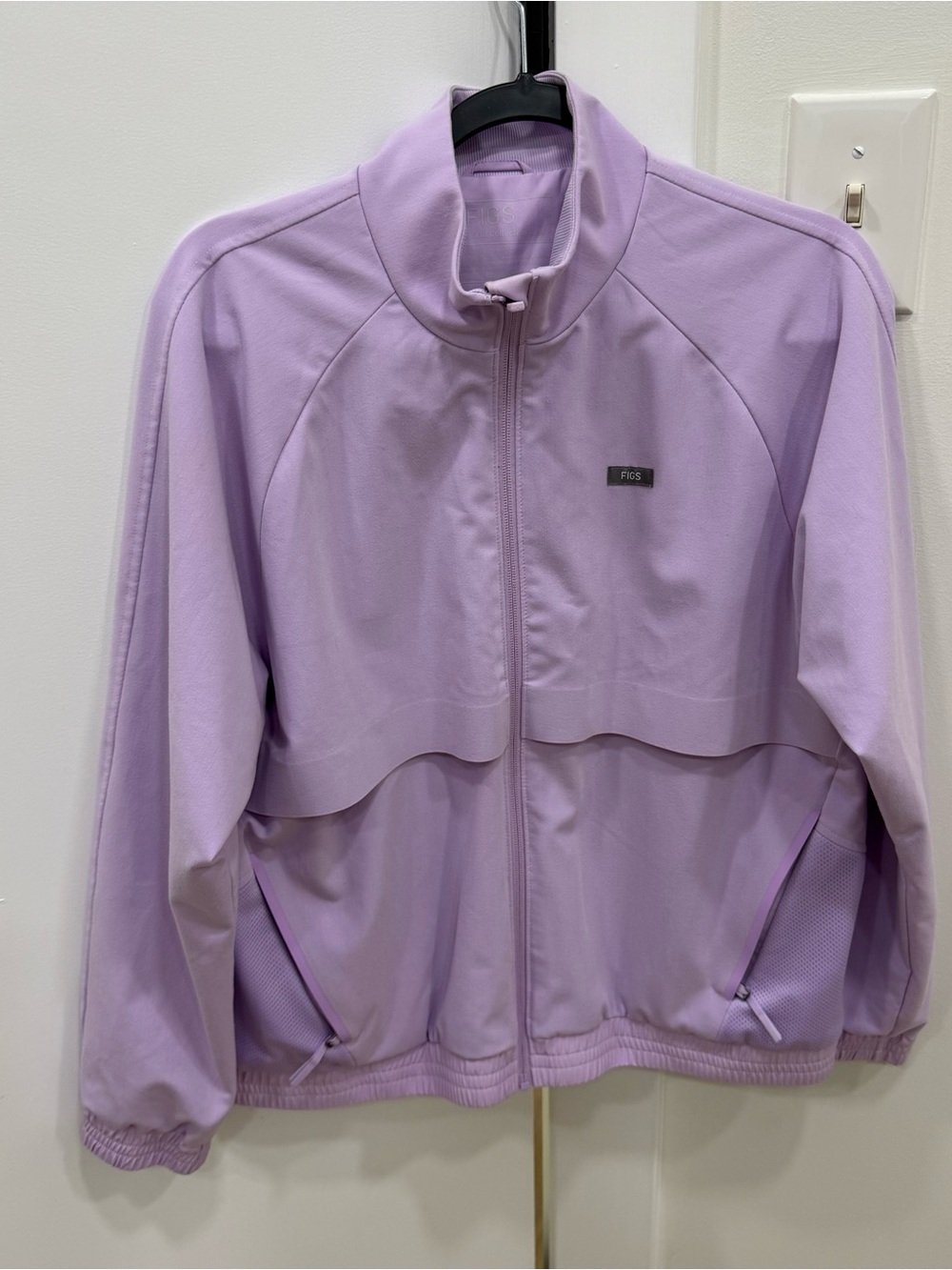 Figs Women's Sydney Scrub Jacket size medium